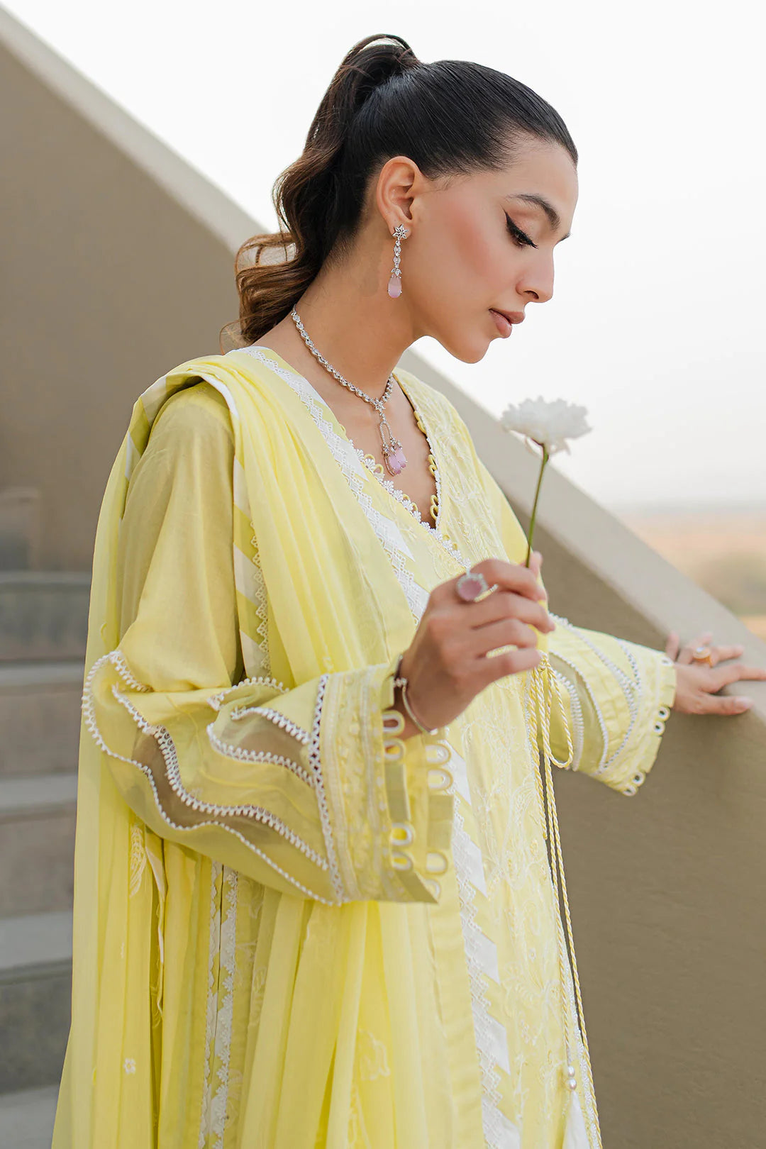 Zellbury Embroidered Chikankari Cotton Unstitched 3Pc Suit