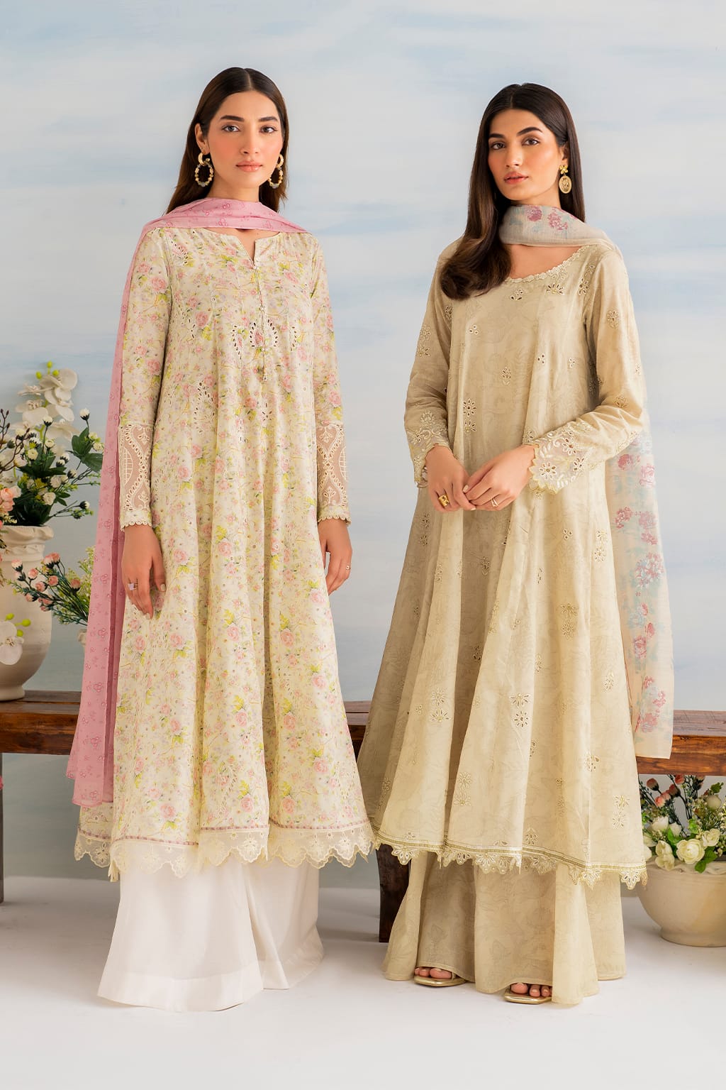 iznik IGL-07 Embroidered Lawn