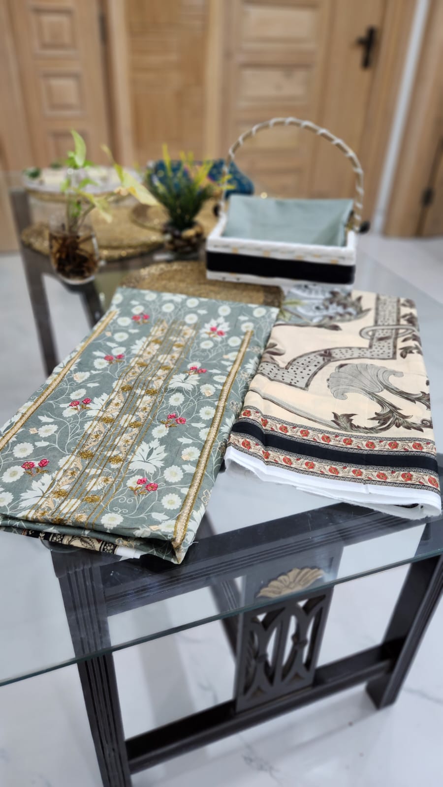 Pretty Petalls  Embroidered Lawn 3pc